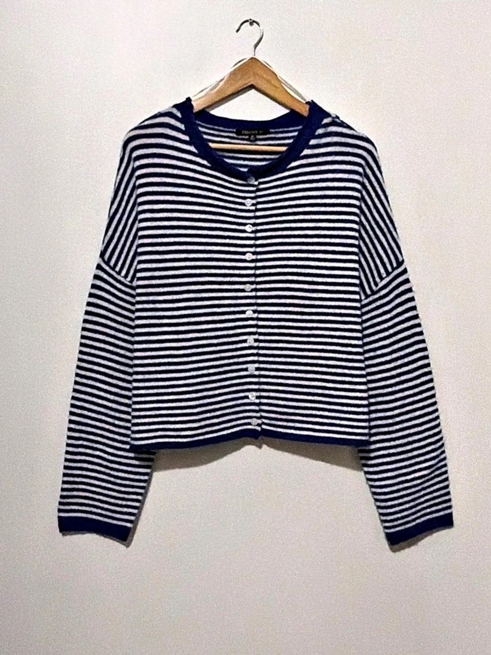 Forever 21 Striped Button Front Cardigan in Blue & White Size Medium